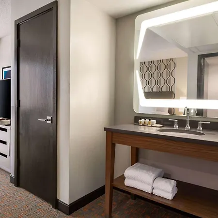 Wyndham Fort Smith City Center-2